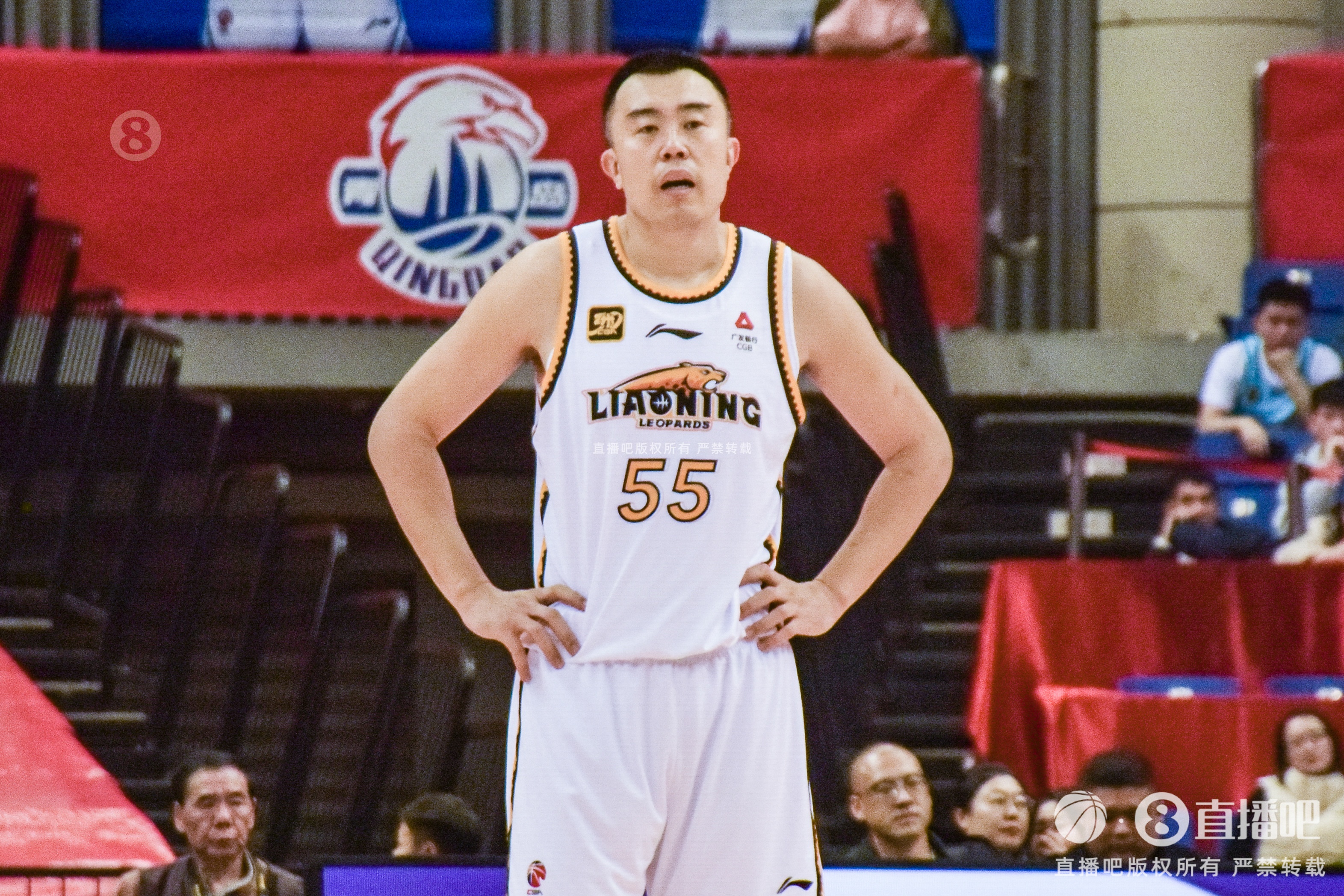 老將盡力了！韓德君7中4拿到14分12籃板3助攻